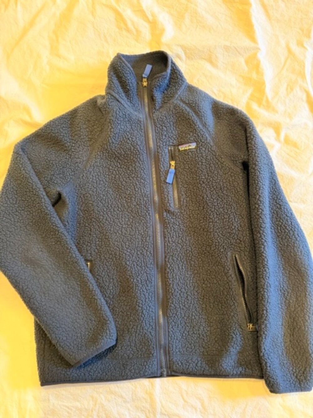 Good condition Men's Patagonia Retro Pile Full Zip Jacket, New Navy, Size M